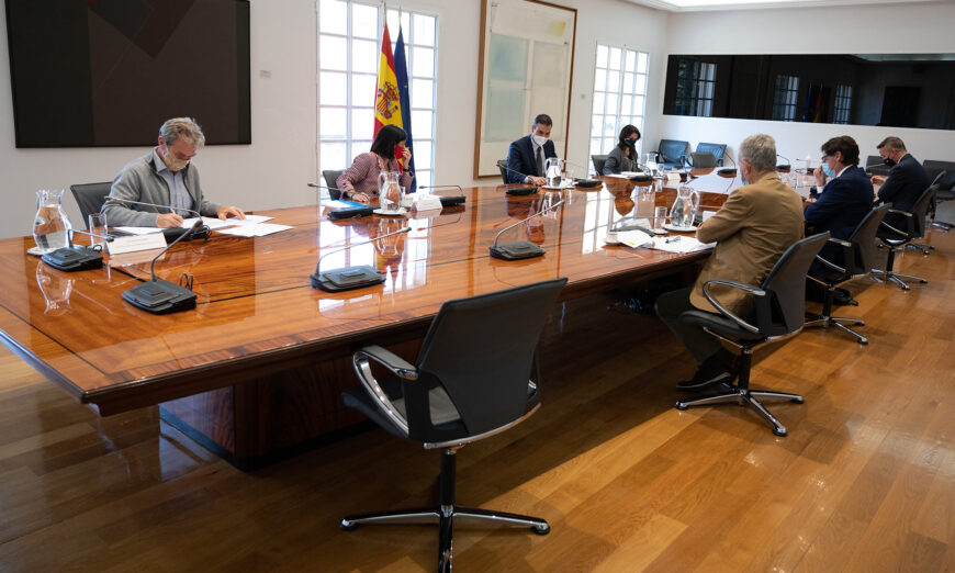 Pedro Vallín: España: federalización por coronavirus